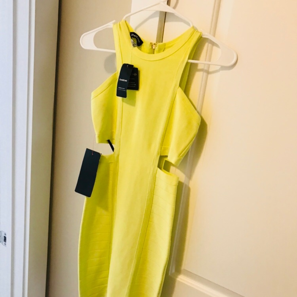 ๐ผ๐๐Bebe Dress ๐๐๐ผ - Picture 3 of 7